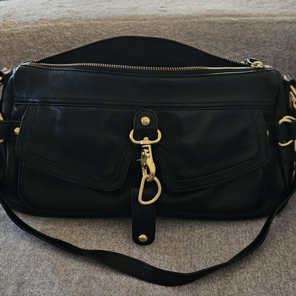 Modalu LONDON Elegant Black Leather Shoulder Bag Pre-owned